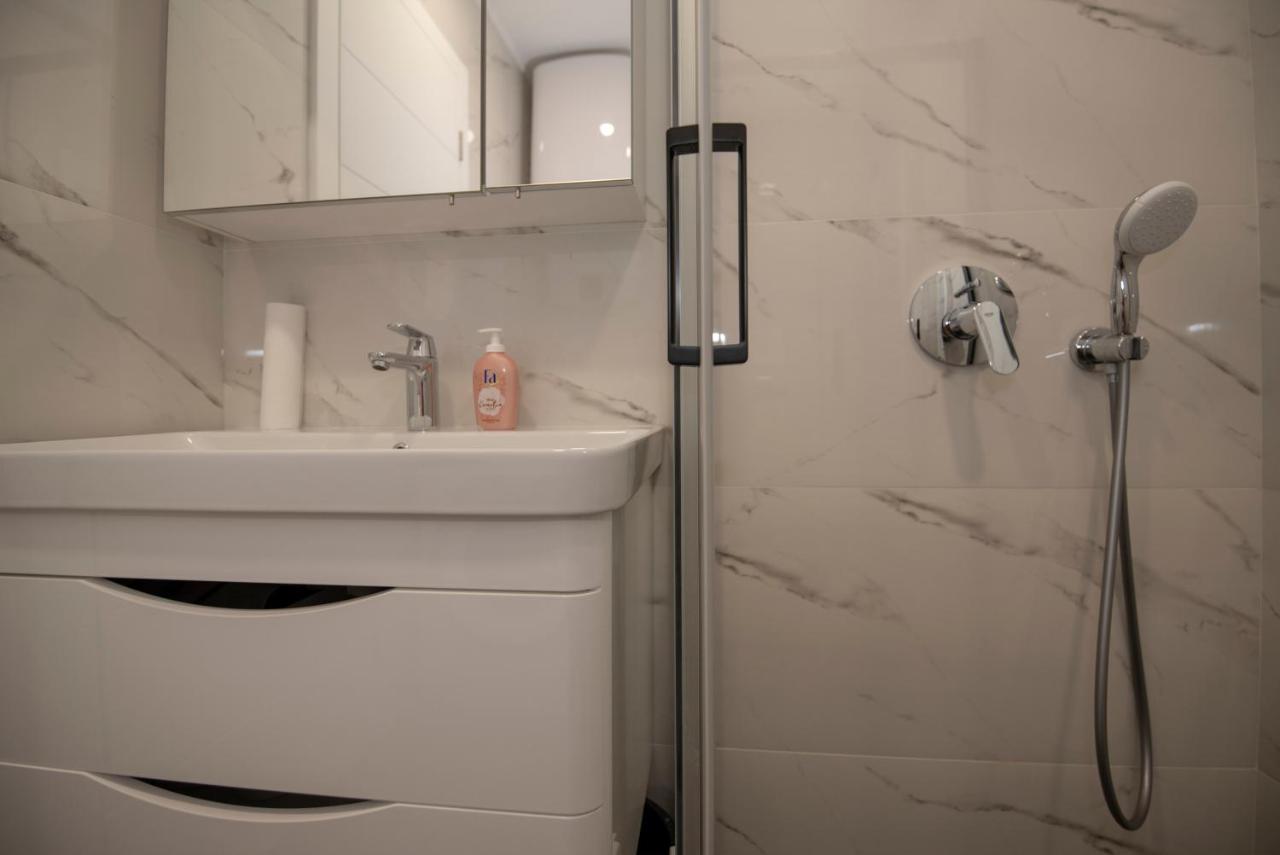 Apartment Aloha Требинє Екстер'єр фото