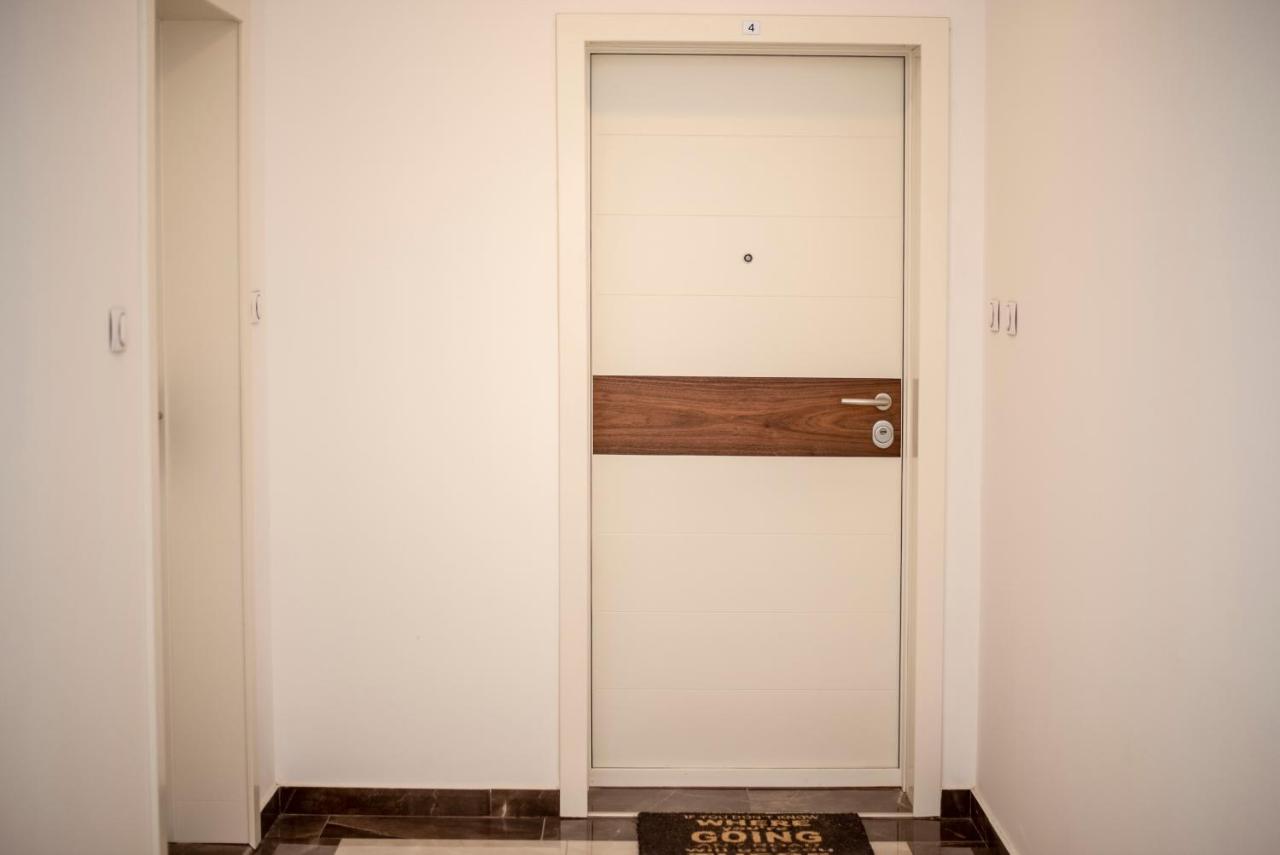 Apartment Aloha Требинє Екстер'єр фото